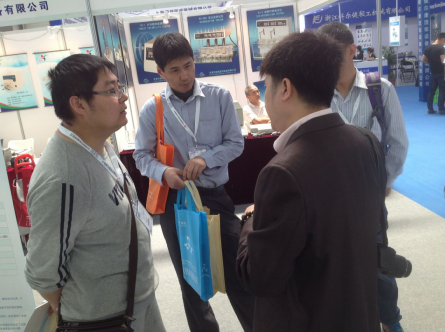 2015年春季青島國際制藥機械及設(shè)備博覽會剪影